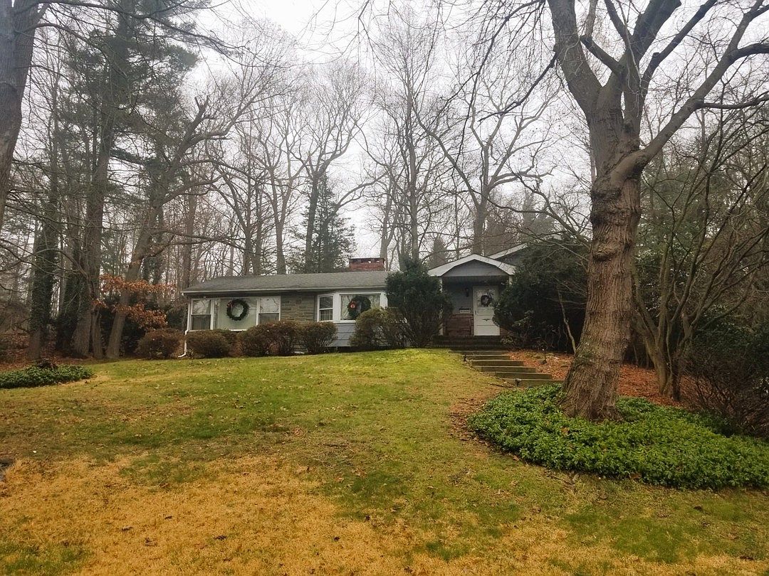7 Five Acre Ct, Smithtown, NY 11787 Zillow