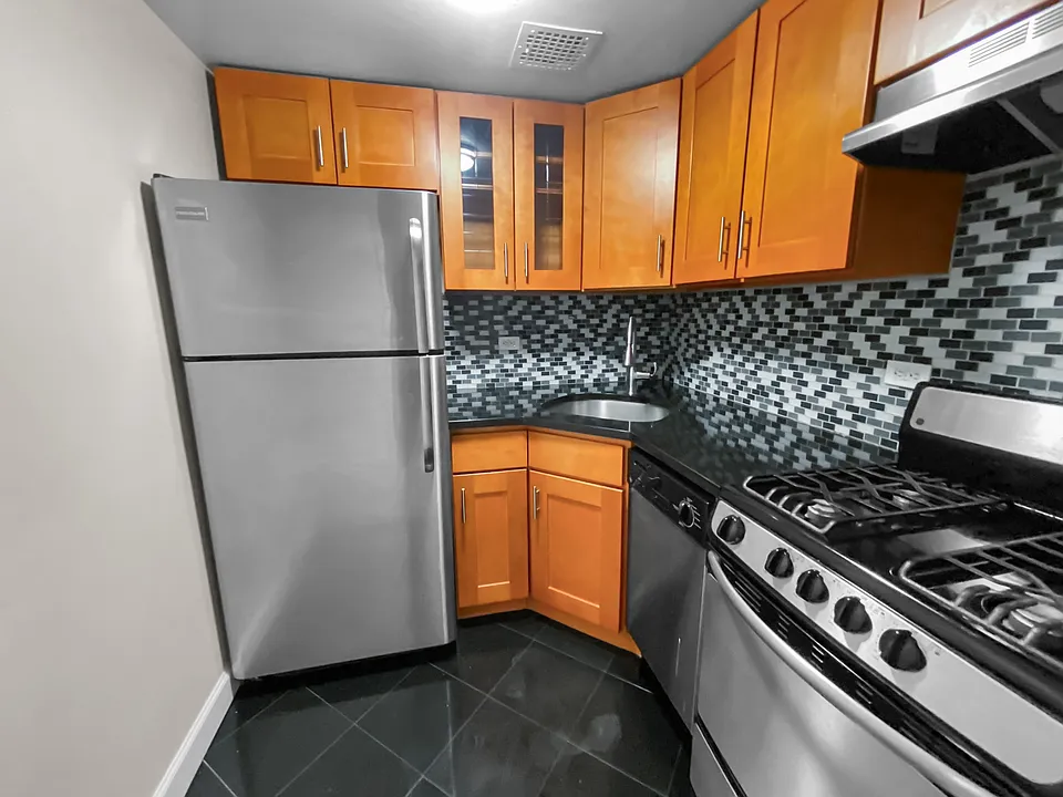 7 W 87th St #5H