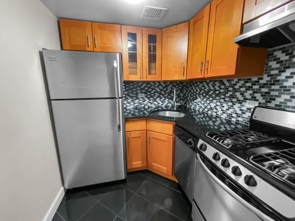 7 West 87th Street image 1 of 7