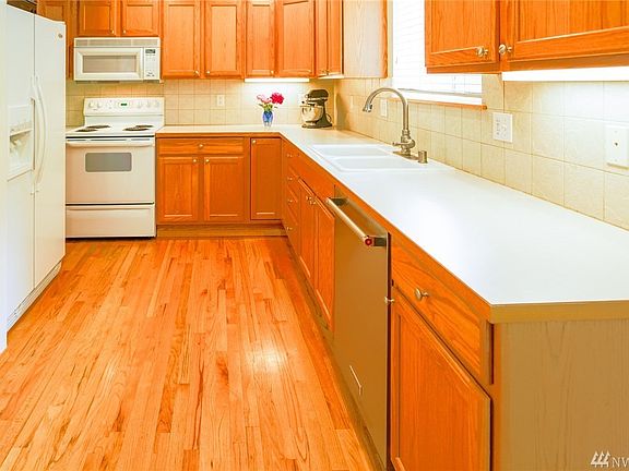 3rd image of 12913 82nd Avenue Ct E