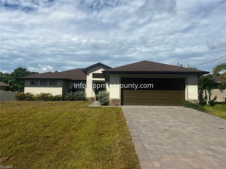 1841 NW 20th Ave — Photo 1