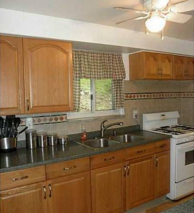 3rd image of 954 Saxonburg Blvd
