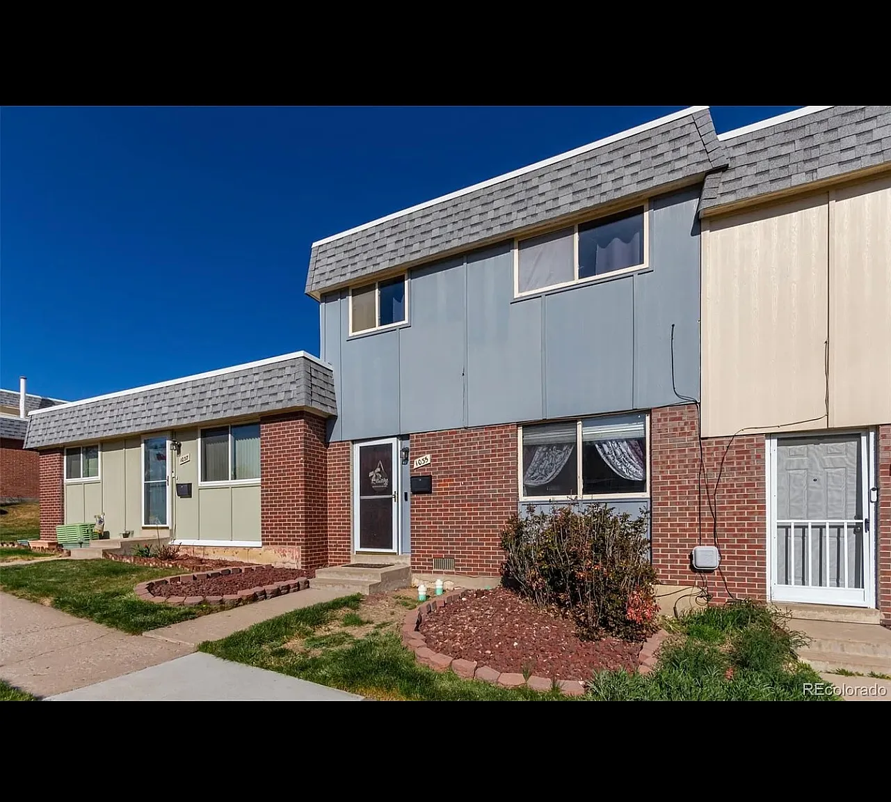 1 bed, 325 sqft, $1,000 — Photo 2
