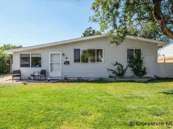 932 Stevens Dr, Cheyenne, WY 82001