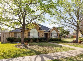 4233 Crestedge Dr, Carrollton, TX 75010