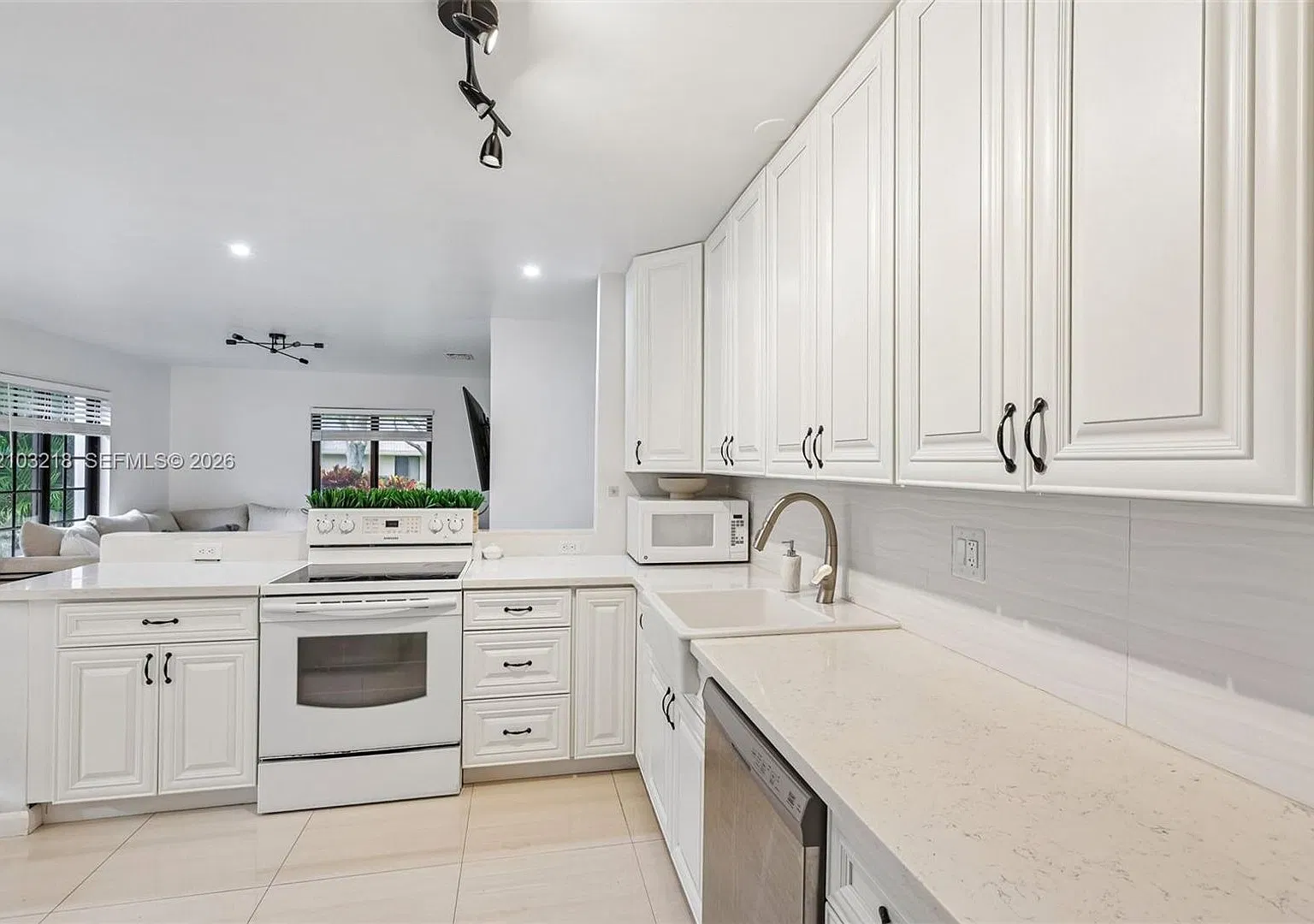 3721 W Valley Green Drive 48, Davie, FL 33328 - 2627 — Photo 4