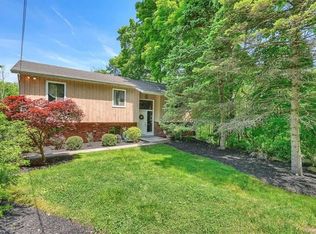 59 Lakeview Ave W, Cortlandt Manor, NY 10567