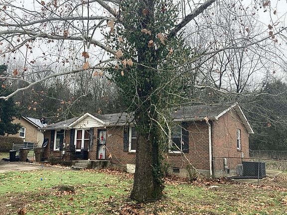 2nd image of 324 Kingview Dr