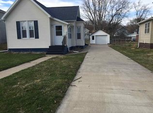 722 2nd Ave S, Clinton, IA 52732