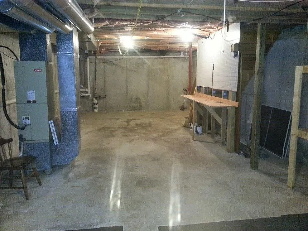3 bed, 2.5 bath, 1375 sqft, $2,200 — Photo 4