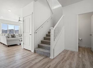 4228 E Bonne Vista Dr, Eagle Mountain, UT 84005