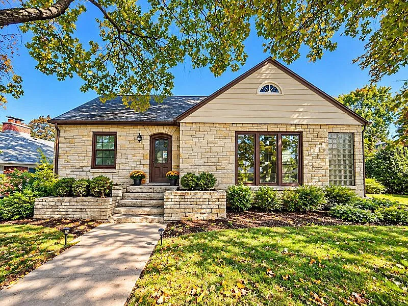 304 Oxford Rd #1