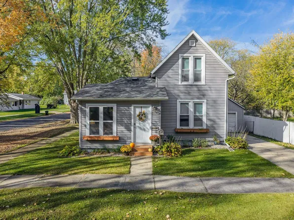 444 Ellinwood Ave, Reedsburg, WI 53959