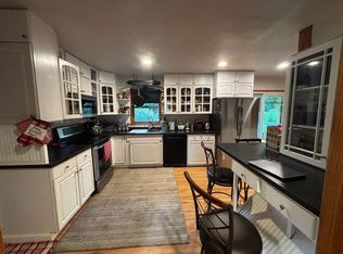 3716 Knoll Ridge Dr, Cedar Falls, IA 50613