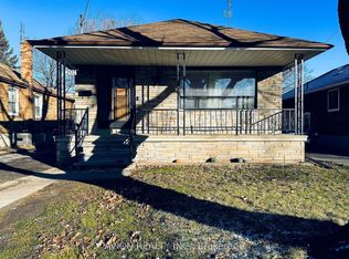 297 Thirtieth St #Basement, Toronto, ON M8W 3E4