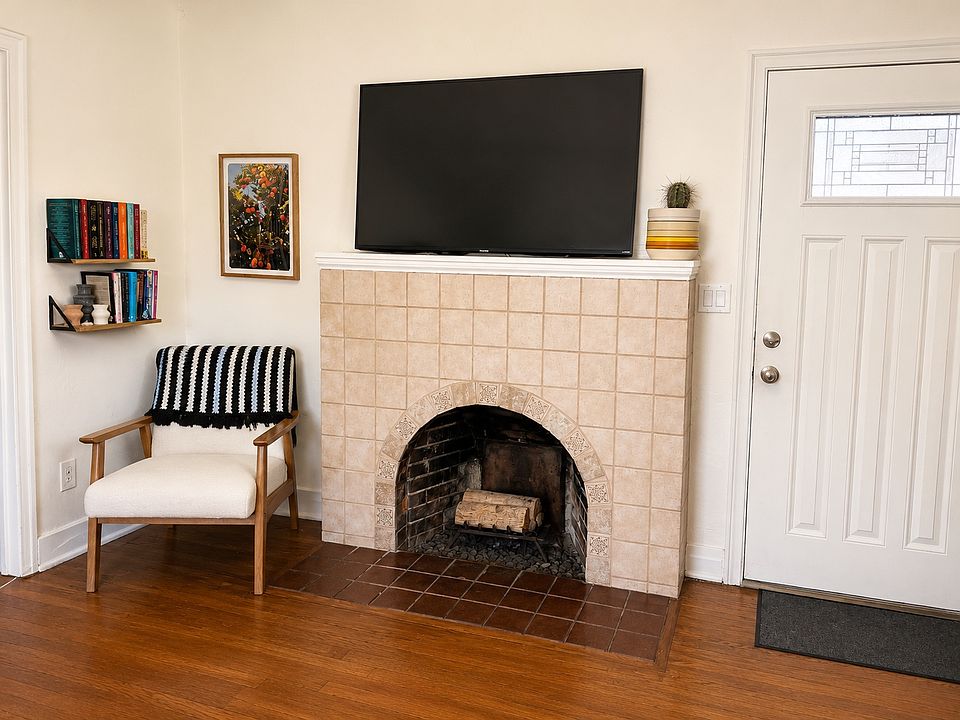 1st image of 528 S Coronado St #528