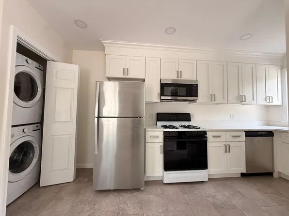 622 Hope St #1, Providence, RI 02906