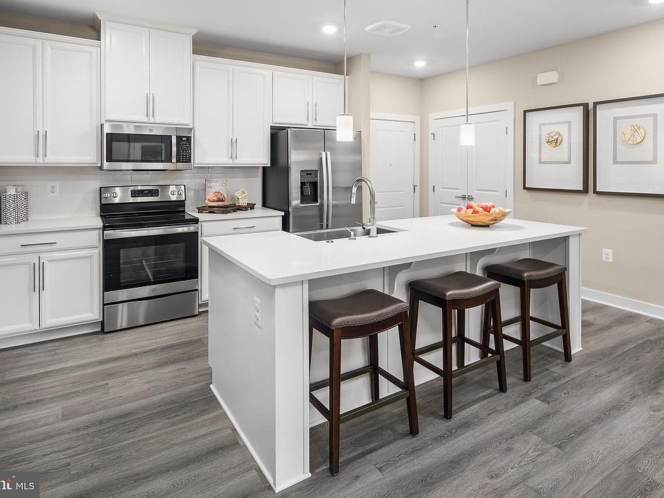 1st image of 12875 Mosaic Park Way #Q