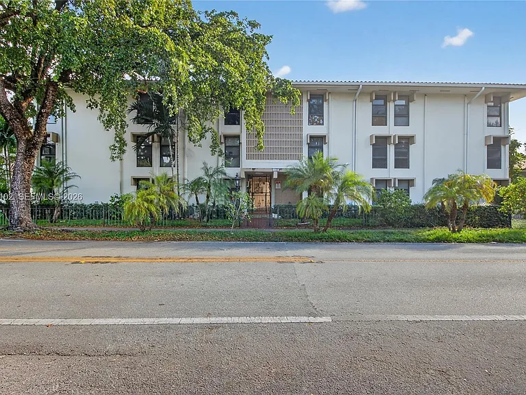 1600 S Le Jeune Rd #9 — Photo 1