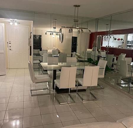 3rd image of 400 Leslie Dr APT 807