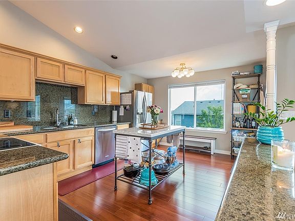 5th image of 1124 167th St SW