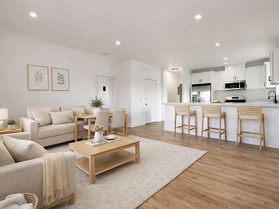 2nd image of 2837 S Bronson Ave APT 8