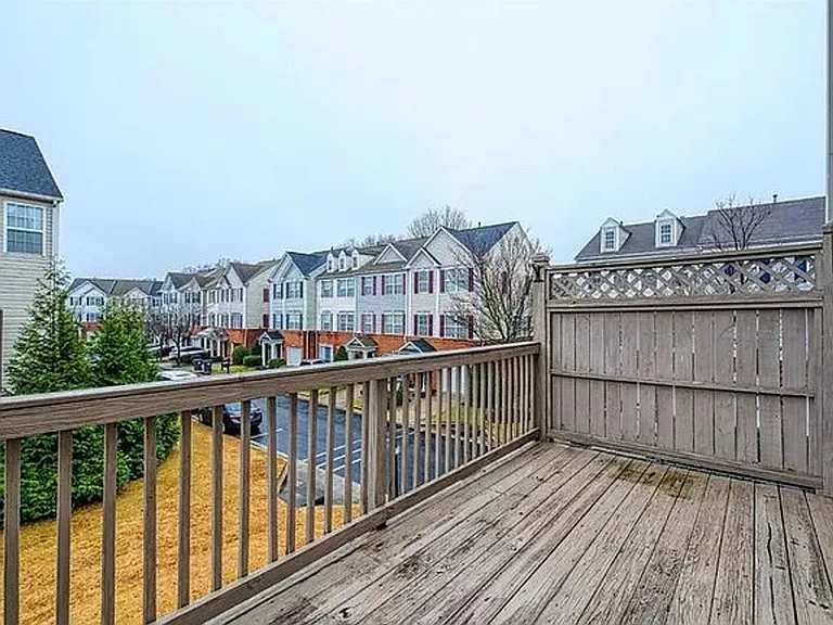 11 Annacey Pl — Photo 24