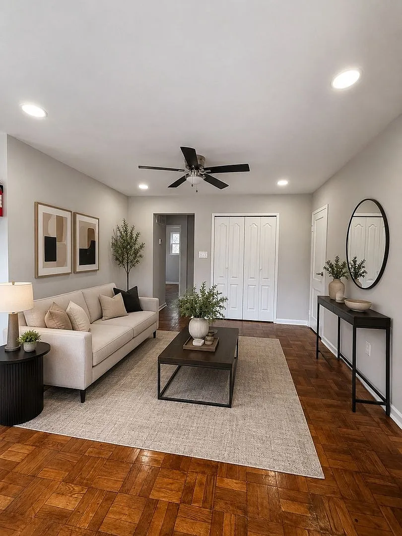 Charming 2BR Triplex in Washington, DC — Photo 1