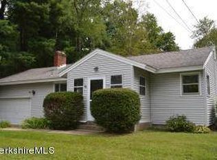 12 Auburn St, Pittsfield, MA 01201