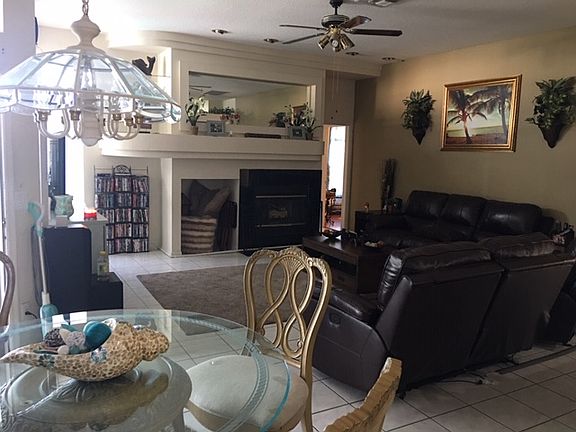 3rd image of 1897 Lago Vista Blvd