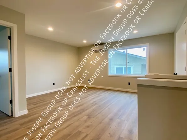 110 Baker St Unit B, Everson, WA 98247