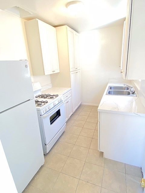 1st image of 2155 Balboa Ave