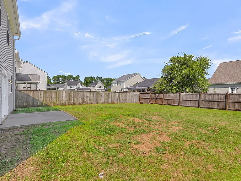 1104 Friartuck Trl — Photo 43