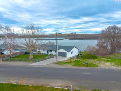 562 W Sunset Dr, Burbank, WA, 99323