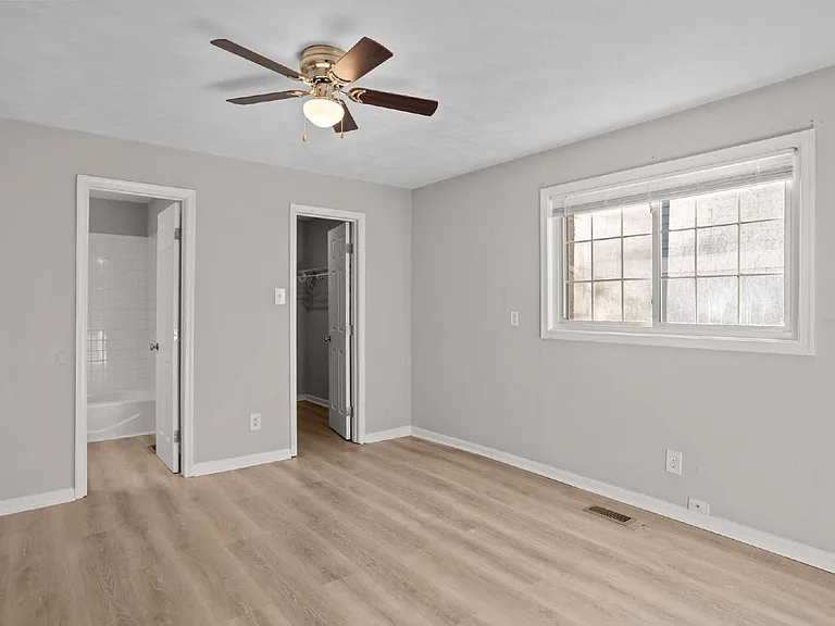9628 Twelve Bay St #13 — Photo 6