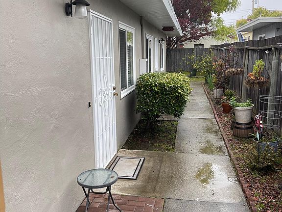 3rd image of 5703 Carlos Ave #5703