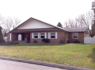 2704 Glad St, Warsaw, IN 46582