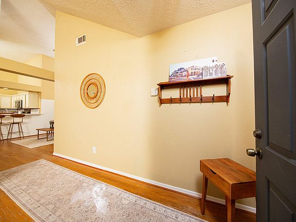 2nd image of 2107 Foundary Dr