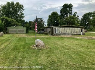 13503 N Hartel Rd, Grand Ledge, MI 48837