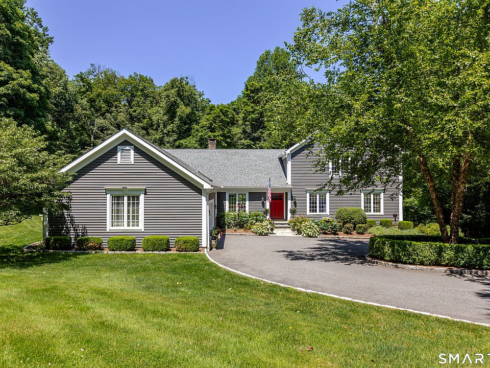 1st image of 12 Lyndenwood Drive