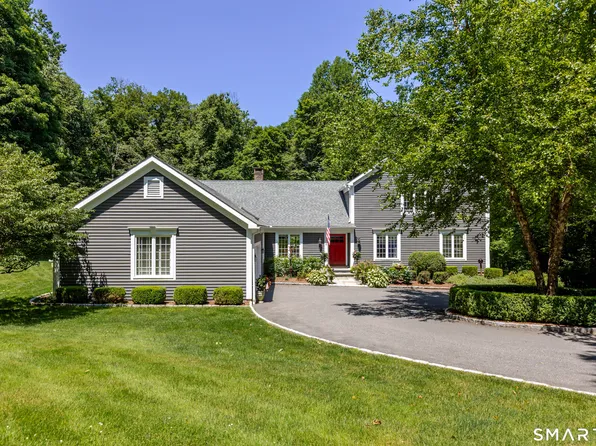 12 Lyndenwood Drive, Brookfield, CT 06804
