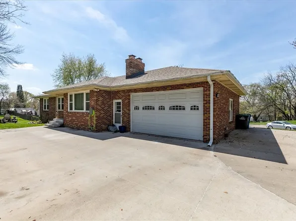 2820 Indianola Ave, Des Moines, IA 50315