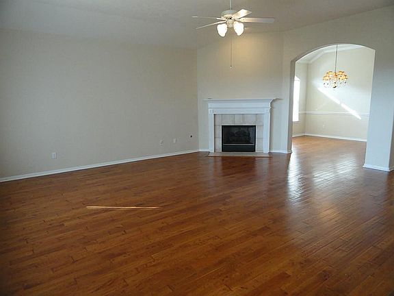 5th image of 7103 Westford Park Ln