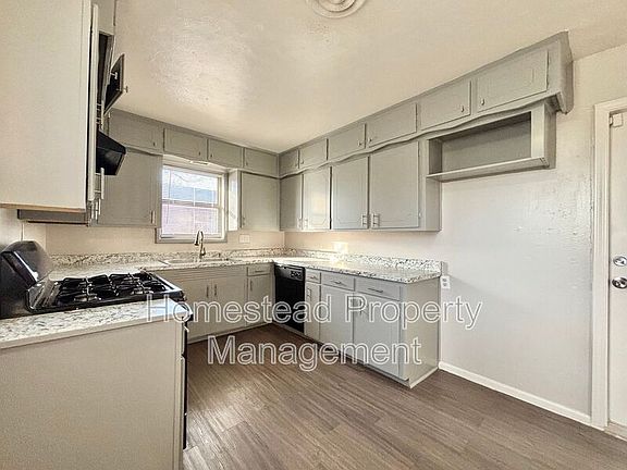 5th image of 1524 NE 29th St