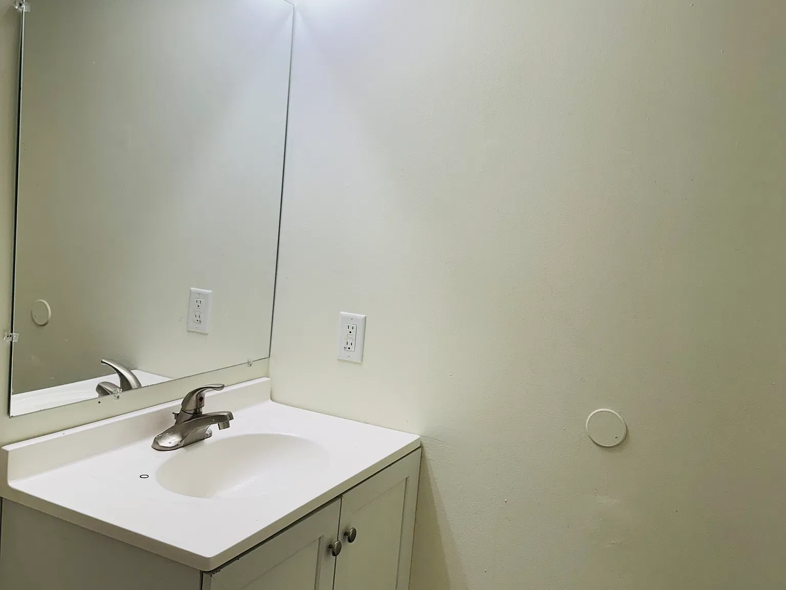 625 N Elmwood Dr — Photo 2