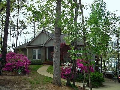 1st image of 161 Magnolia Crst