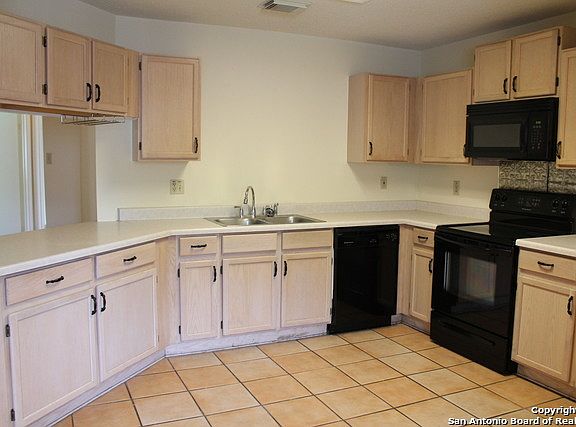 4th image of 13222 Regency Way