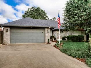 414 N 37th Pl, Rogers, AR 72756