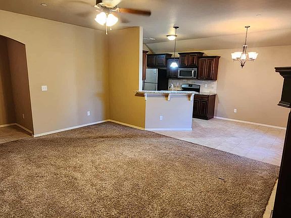 4th image of 1500 SW 95th Ct