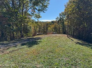 4050 Chamberlain Ln, Pigeon Forge, TN 37862